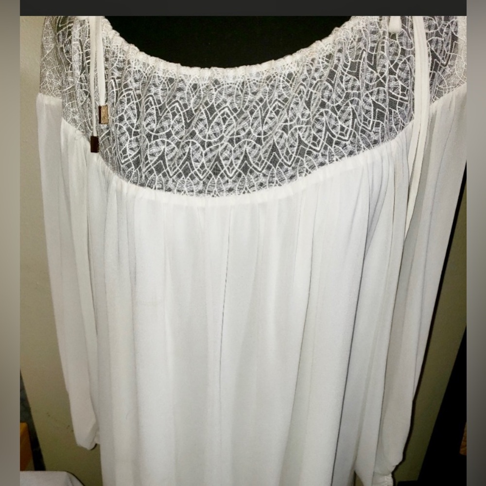 🐚 Chicos Beautiful Romantic Semi-Sheer Ivory Lace Long Sleeve Blouse.Size 3, XL